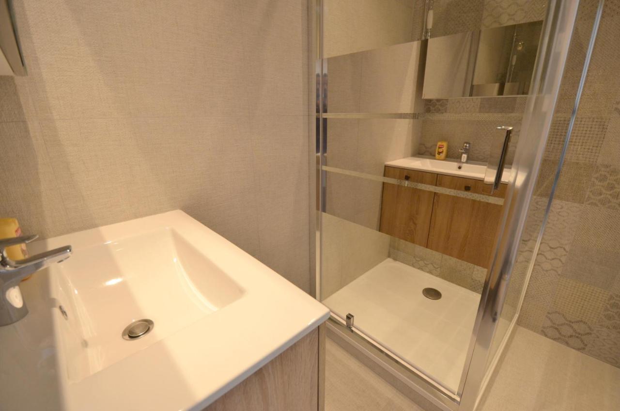 Studio + Balcon + Parking - Ultra Centre Appartement Annecy Buitenkant foto