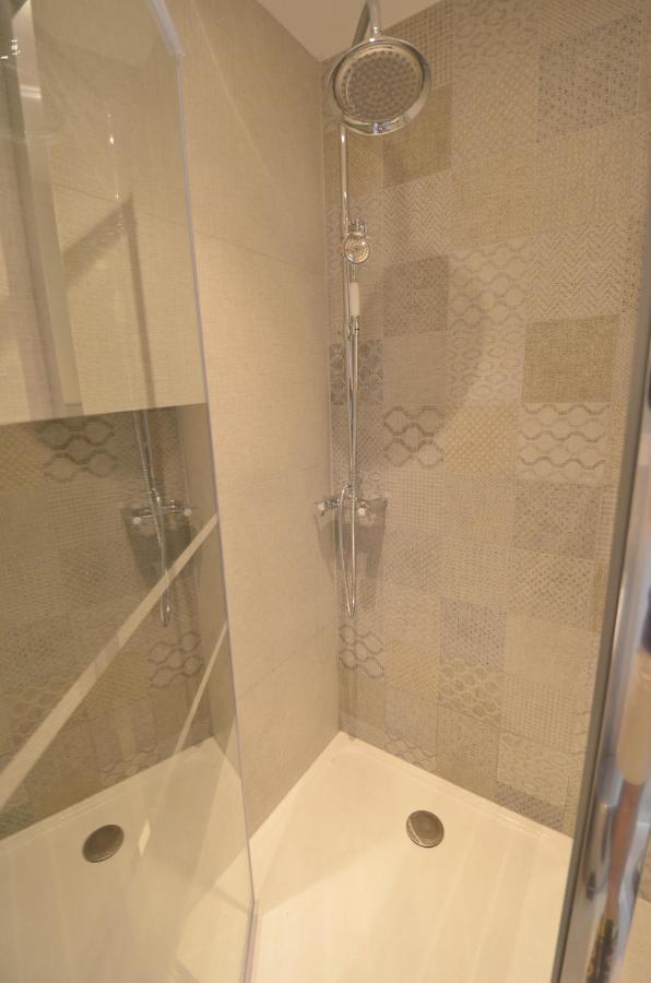 Studio + Balcon + Parking - Ultra Centre Appartement Annecy Buitenkant foto